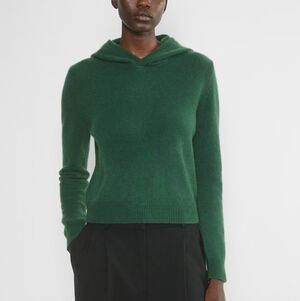 Aritzia Essential Cashmere Shrunken Hoodie In Green Size Small